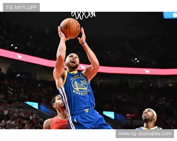 勇士外线精准投射，库里状态神勇，勇士库里53分实录